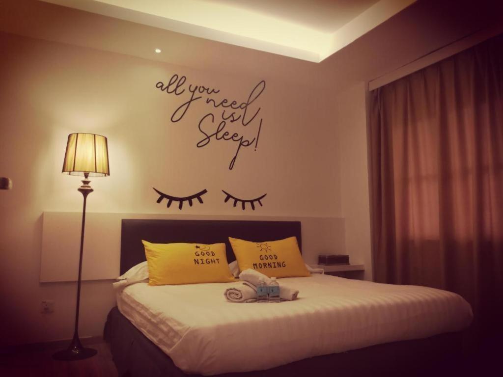 Hotel Zamburger Plaza Mahkota Malacca Екстериор снимка