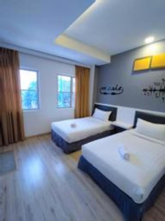 Hotel Zamburger Plaza Mahkota Malacca Екстериор снимка