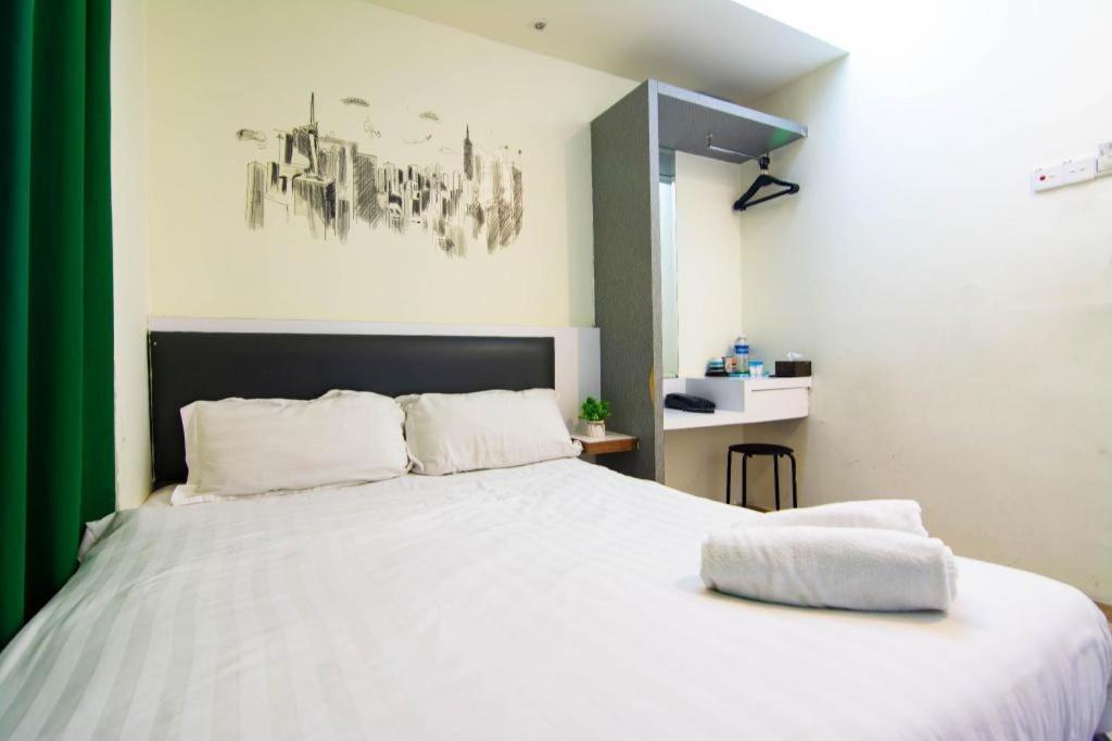 Hotel Zamburger Plaza Mahkota Malacca Екстериор снимка