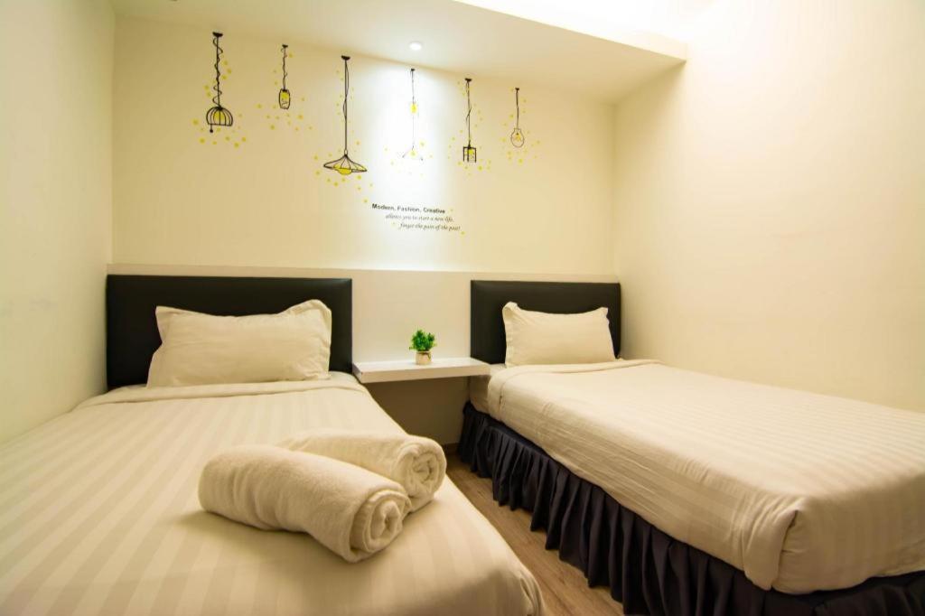 Hotel Zamburger Plaza Mahkota Malacca Екстериор снимка