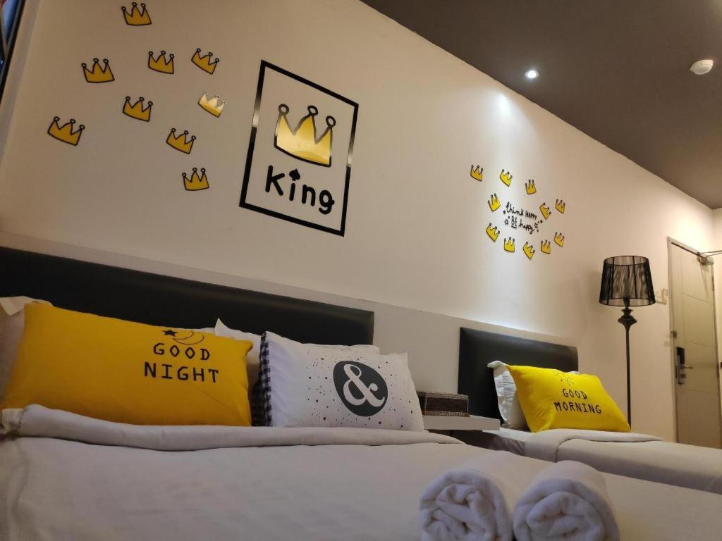 Hotel Zamburger Plaza Mahkota Malacca Екстериор снимка